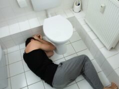 Caro Abby: O homem que eu estava namorando overdose e morreu no meu banheiro Caro Abby: O homem que eu estava namorando overdose e morreu no meu banheiro