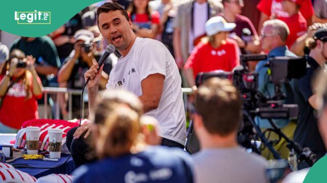 Charlie Kirk: O FBI libera imagens de pessoa de interesse, anuncia uma recompensa de US $ 100 mil em meio à caça ao assassino do ativista

