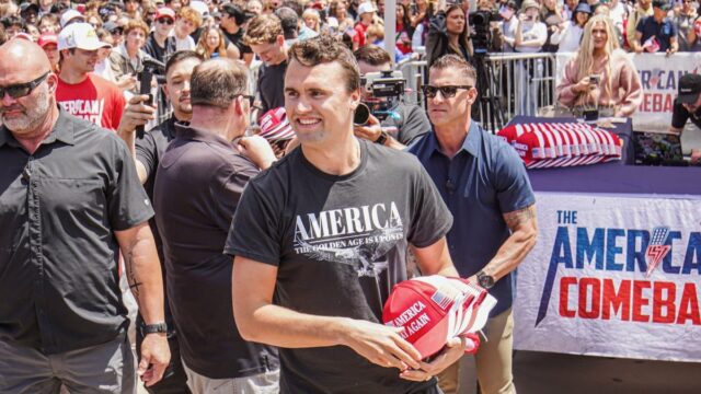 Charlie Kirk disparou ao longo da ocasião em tempo real na Universidade de Utah, enquanto a Web responde em Scary 

