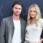 Chase Stokes teve a resposta perfeita quando Kelsea Ballerini deslizou em seu DMS