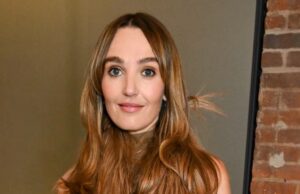 Chloe Fineman, do Saturday Night Live Saturday Night Live Season 51 Cast quem é e não está retornando Nup_206222_00020