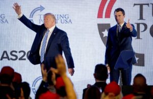 Clipes da semana: o Partido Republicano Charlie Kirk Death, e Epstein não vai embora Clipes da semana: o Partido Republicano Charlie Kirk Death, e Epstein não vai embora