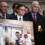 Clipes da semana: os republicanos mijam na liberdade de expressão e ... ore a Charlie Kirk?