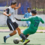 Competição de futebol entre escolas da MSSA: Técnicas de Pratham para Rustomjee