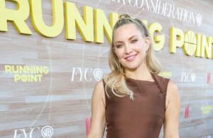Correr! Este limpador esfoliante de um nome de marca Kate Hudson, amado Nova York, Nova York - 05 de março: Kate Hudson fala durante a Netflix's