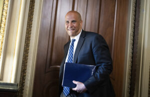 Cory Booker compartilha algumas notícias felizes nesta linha do tempo infernal Screenshot2025-09-02AT8.31.23pm.png