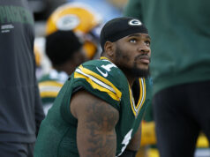 Dan Quinn, líderes, arremessos para os Packers para Bench Micah Parsons Dan Quinn, líderes, arremessos para os Packers para Bench Micah Parsons