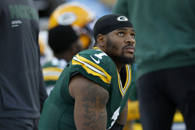 Dan Quinn, líderes, arremessos para os Packers para Bench Micah Parsons 

