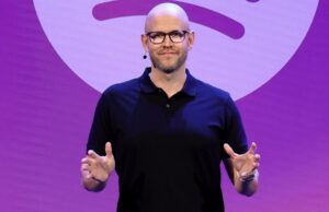 Daniel Ek para se separar como diretor executivo do Spotify para ser presidente executivo Daniel Ek para se separar como diretor executivo do Spotify para ser presidente executivo