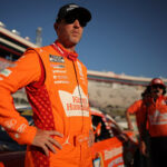 Denny Hamlin Group Charge adiou: JGR Os membros da equipe atacaram com suspensão de duas raças
