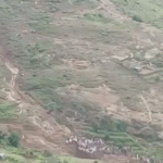 Deslizamento de terra esconde toda a cidade, 1000 estava com medo de morrer