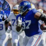 Dexter Lawrence retorna uma interceptação durante o jogo Giants-Chargers em 28 de setembro de 2025.