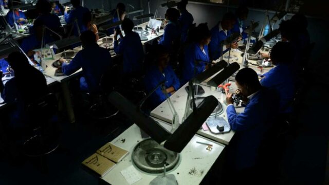 Diamantes cultivados em laboratório roubando a África Austral de Riquezas

