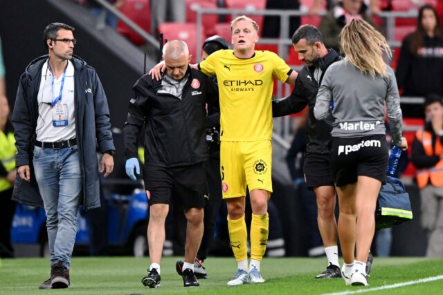 Donny van de Beek Down ferido contra o Athletic Club