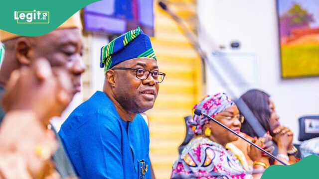 Drama como comemorações do governador nigeriano Bans 'Sign Out' em escolas secundárias, detalhes emergem

