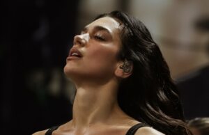 Dua Lipa traz Workshop 54 para MSG com fascinante programa ‘Radical Positive Outlook’ Toda vez que o co-presidente da Gala Met Dua matou um tapete vermelho 2023 Met Gala