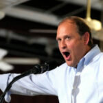 EXCLUSIVO - A Diversidade, Equidade e Inclusão candidata: 'Republicano' Andy Barr, de Kentucky, votou repetidamente para ajudar a instalar DEI em militares