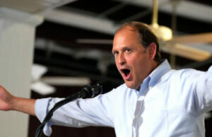 EXCLUSIVO – A Diversidade, Equidade e Inclusão candidata: ‘Republicano’ Andy Barr, de Kentucky, votou repetidamente para ajudar a instalar DEI em militares EXCLUSIVO - A Diversidade, Equidade e Inclusão candidata: 'Republicano' Andy Barr, de Kentucky, votou repetidamente para ajudar a instalar DEI em militares