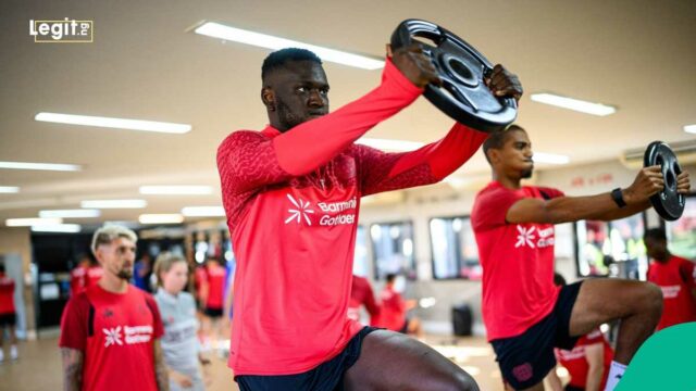 "'Educação sem ser fraude": o homem bate Victor Boniface sobre a resposta espirituosa à questão da fitness do jornalista

