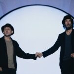 'Esperando por Godot' depoimento: Keanu Reeves e Alex Wintertime trazem um Planetário mais frio para este videogame Broadway Waiting