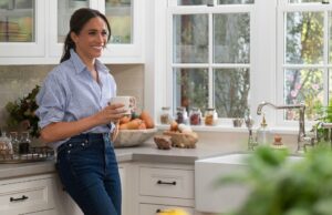 Espere um segundo, o visual confortável de Meghan Markle é de US $ 33 na Amazon Espere um segundo, o visual confortável de Meghan Markle é de US $ 33 na Amazon