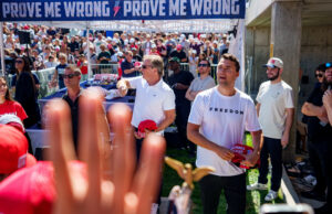 Esse é Michael Mallinson? Guy ‘atordoado’ depois de Charlie Kirk não reivindica Esse é Michael Mallinson? Guy 'atordoado' depois de Charlie Kirk não reivindica