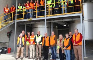 Este armazém de 9000 m², ambientado em um bloco de 2,8 hectares, um grande benefício para os agricultores Este armazém de 9000 m², ambientado em um bloco de 2,8 hectares, um grande benefício para os agricultores