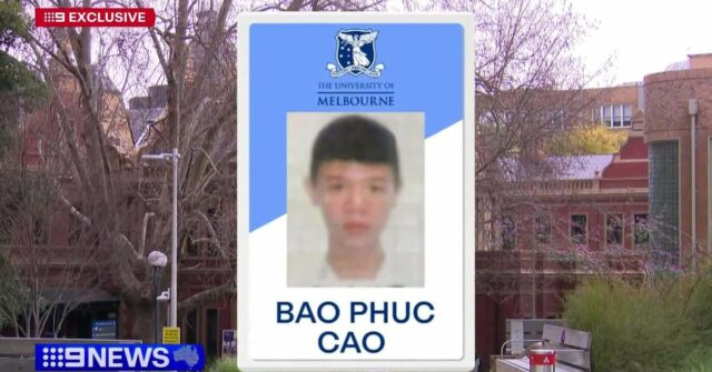 Um estudante de medicina da Universidade de Melbourne foi pego filmando jovens mulheres em locais de acomodação na cidade.Pespese centenas de fotos e vídeos secretamente gravados em seu telefone e laptop, os 23 anos -foram embora sem condenação.