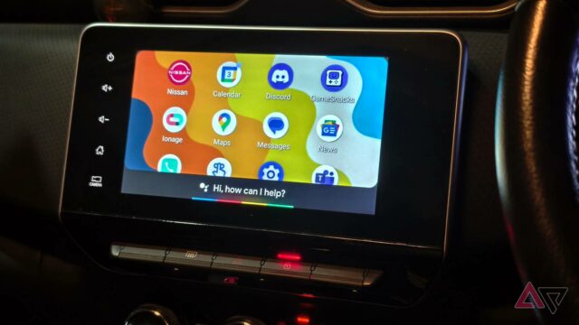 Tela inicial do Android Auto com mapas