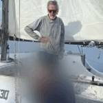 Uma busca está em andamento para dois homens depois que o barco desapareceu da costa de NSW a caminho de Queensland.