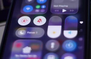 Exatamente como realocar a barra de pesquisa para o topo no iPhone 26 Exatamente como realocar a barra de pesquisa para o topo no iPhone 26