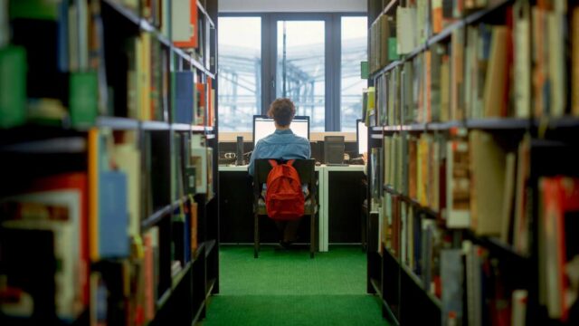 Exatamente como tirar proveito do 'resultado de primazia' para ter em mente informações melhores 

