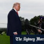 O proprietário do Washington Post, Jeff Bezos, é considerado como já tendo cedido em Trump.