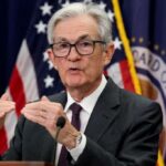 Jerome Powell em uma conferência de imprensa.