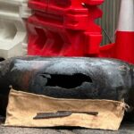 Forças de bombas maciças da Segunda Guerra Mundial durante a noite de evacuação de 6.000 residentes de casas