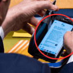 Foto do telefone do membro da equipe Trump revela grandes preocupações
