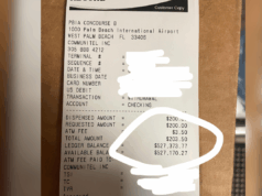 Funcionário do terminal de vôo atordoado com o que ele localiza na fatura deixada no atm Machine Alice Gibbs