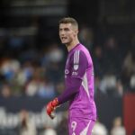 O goleiro da cidade de Nova York, Matt Freese (49), reage durante o segundo tempo contra a equipe de Columbus no Yankee Stadium.