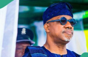 Governador nigeriano nomeia 1.200 assessores políticos, detalhes surgem Governador nigeriano nomeia 1.200 assessores políticos, detalhes surgem