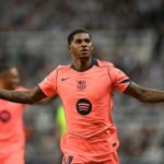 Marcus Rashford comemora a pontuação para Barcelona vs Newcastle.