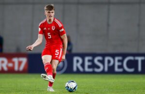 Guy Utd Monitorando ‘líder Habilidade jovem’ Ter prazer em inovar o emprego, na verdade o acompanha há muitos anos Dylan Lawlor jogando futebol internacional representando o País de Gales