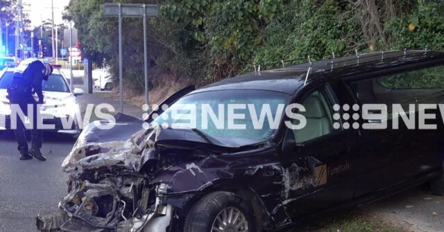 Homem acusado de roubar e bater no carro

