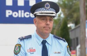 ‘Incrível’: a polícia elogia os transeuntes por suas ações heróicas durante o ataque de cães Superintendente interino Hunter Valley Distrito Policial Justin Cornes em uma conferência de imprensa