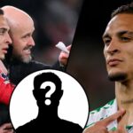 A assinatura do Real Betis Summer Antony recebe instruções do ex -gerente do Manchester United, Erik Ten Hag, durante a partida da Premier League entre o Manchester United e o Chelsea em Old Trafford, em 2023, em Manchester, Inglaterra.