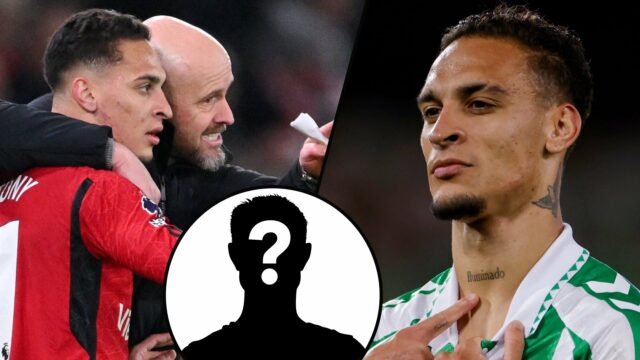 A assinatura do Real Betis Summer Antony recebe instruções do ex -gerente do Manchester United, Erik Ten Hag, durante a partida da Premier League entre o Manchester United e o Chelsea em Old Trafford, em 2023, em Manchester, Inglaterra.