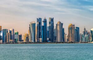 Israel diz que tem como alvo a liderança do Hamas no Catar como Blast Heard Vista da cidade de Doha. Catar.