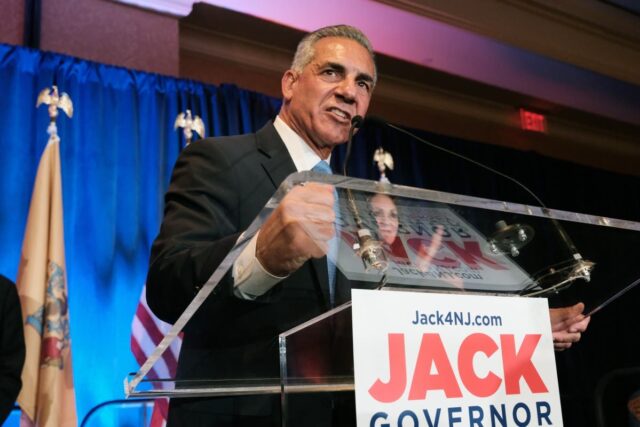Jack Ciattarelli estatisticamente ligado a Mikie Sherrill em New Jacket Survey 

