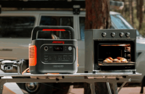 Jackerys proeminente viajante 1000 v2 A usina está 44% de desconto nesta oferta da Amazon Lightning Jackery Explorer 1000 V2 1070WH LIFEPO4 Battery Power Powerty