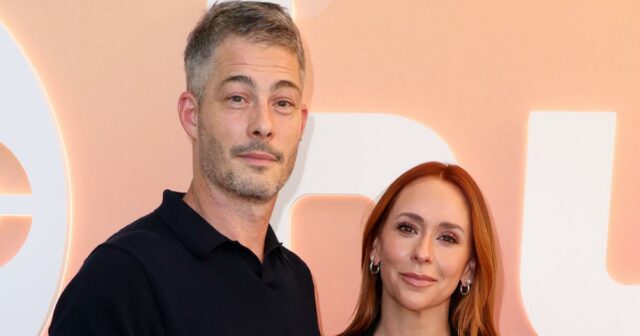 Jennifer Love Hewitt é casada e encontro o marido Brian Hallisay 005