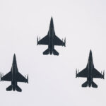 Jets concorrentes interceptam avião não autorizado viajando sobre Trump